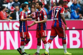 欧冠小组赛：AC米兰客场三球不敌巴黎 小将门将仍凭多次扑救圈粉