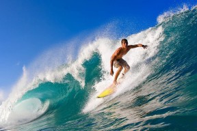 世界杯小组赛第三轮：法国0比2冷负南美黑马 主帅辩称“战术性轮换”